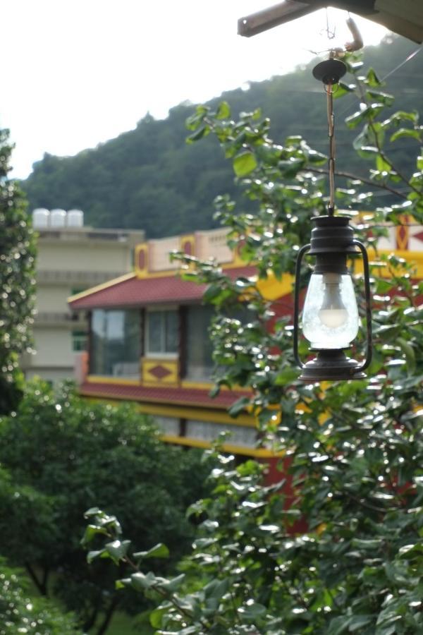 Mvt Guesthouse & Restaurant Rishikesh Exterior photo