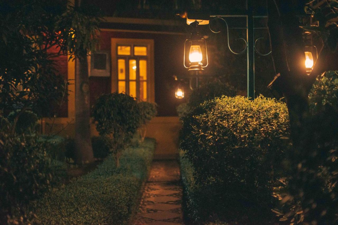 Mvt Guesthouse & Restaurant Rishikesh Exterior photo