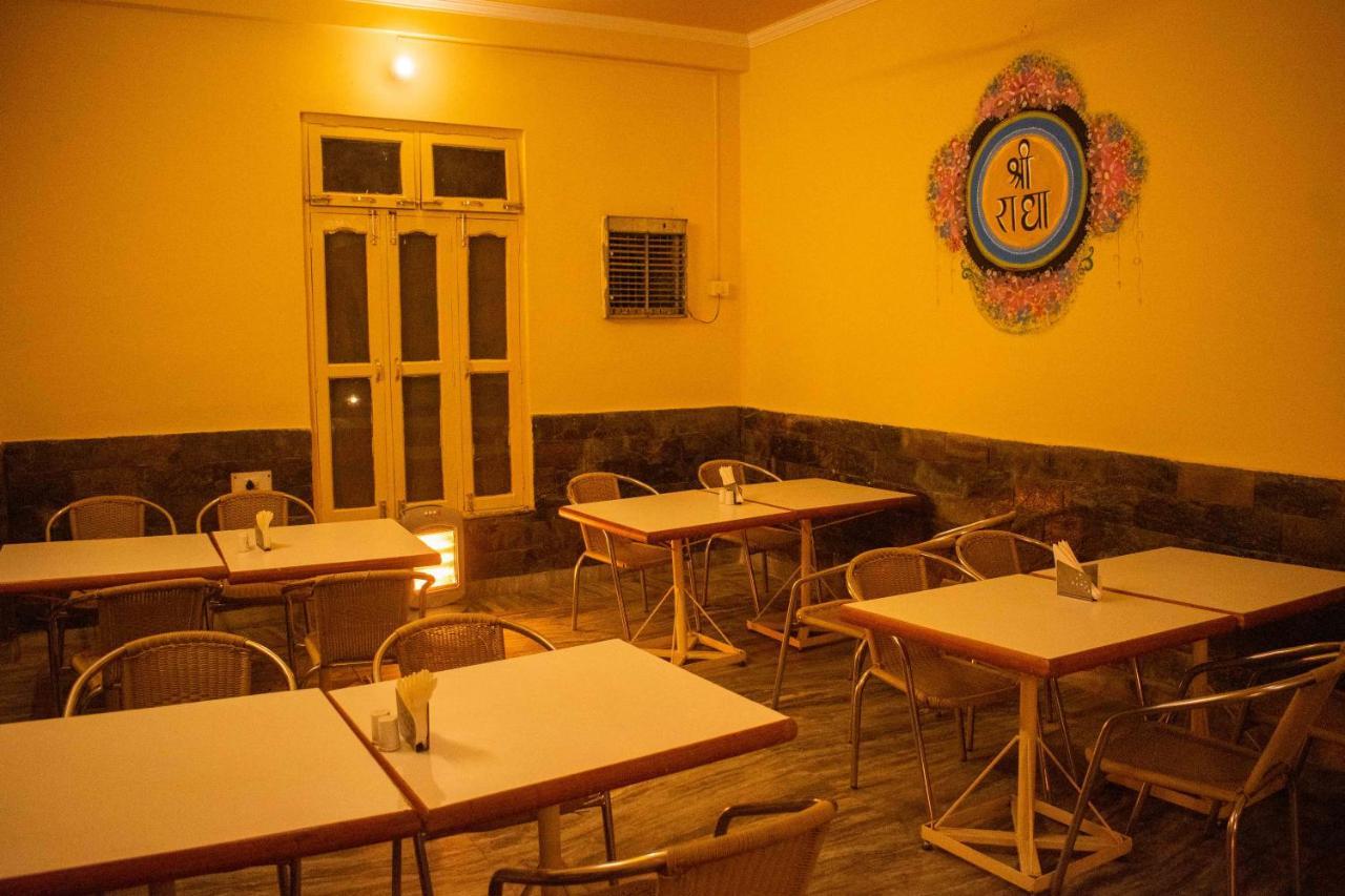 Mvt Guesthouse & Restaurant Rishikesh Exterior photo