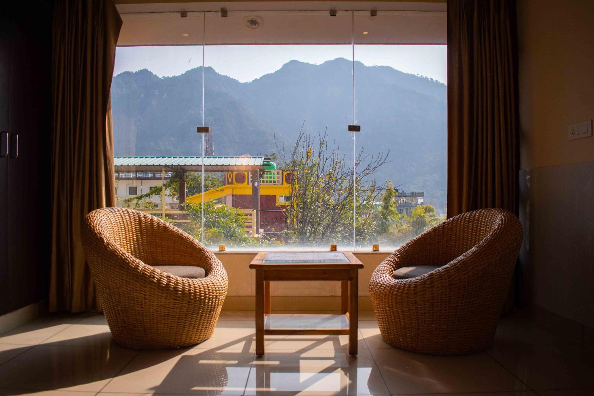 Mvt Guesthouse & Restaurant Rishikesh Room photo